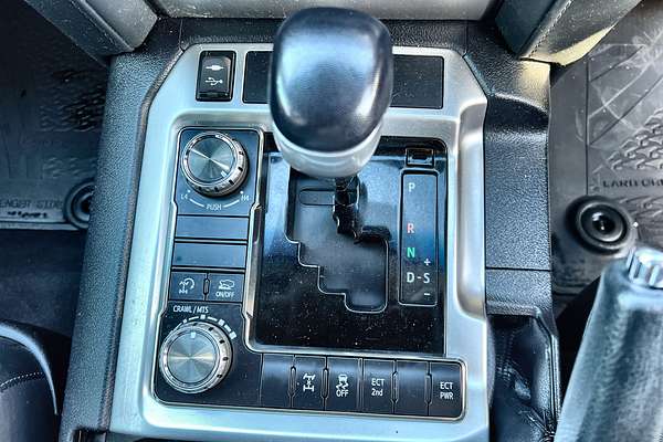 2020 Toyota Landcruiser VX VDJ200R