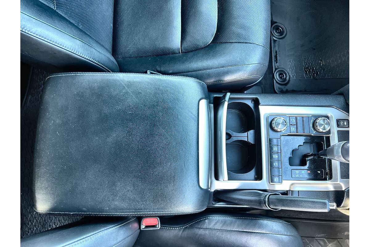 2020 Toyota Landcruiser VX VDJ200R