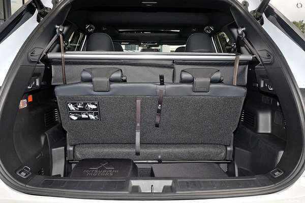 2025 Mitsubishi Outlander PHEV GSR ZM