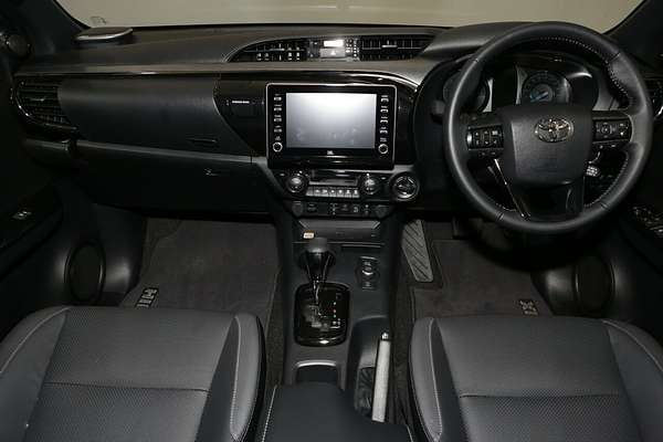 2025 Toyota Hilux Rogue 48V GUN126R 4X4