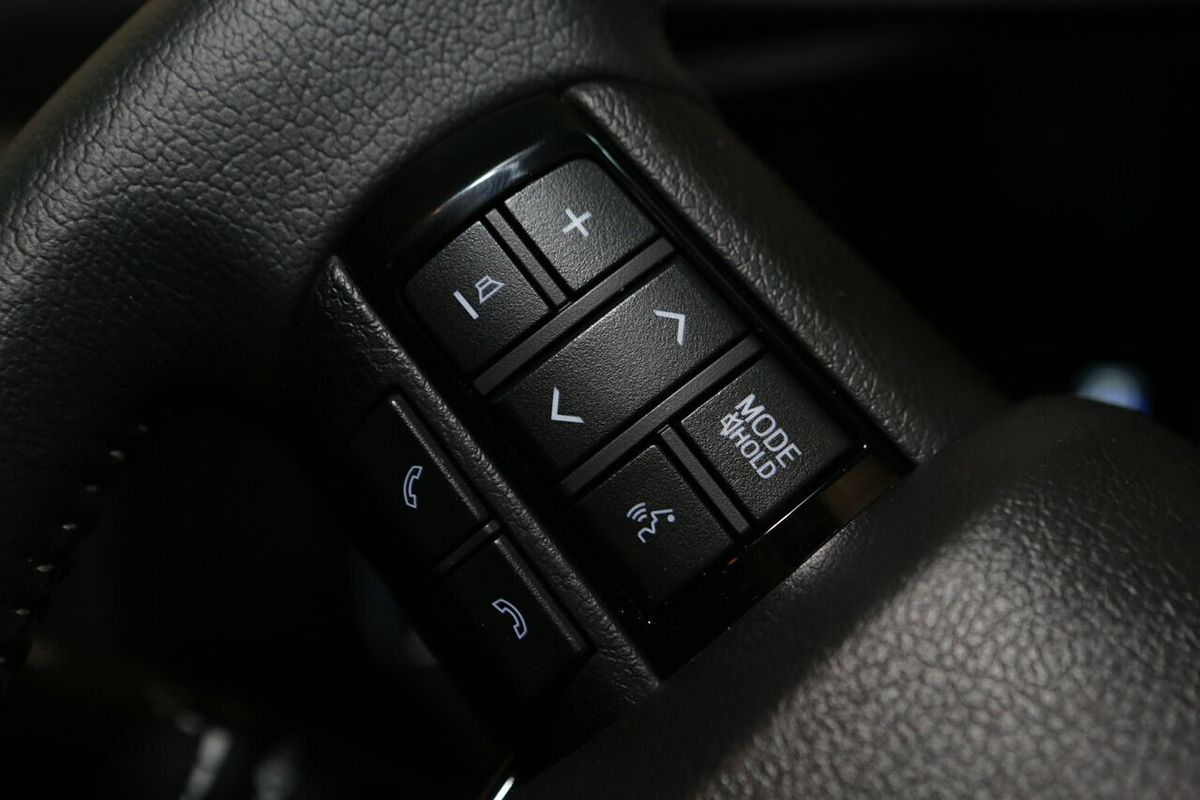 2025 Toyota Hilux Rogue 48V GUN126R 4X4