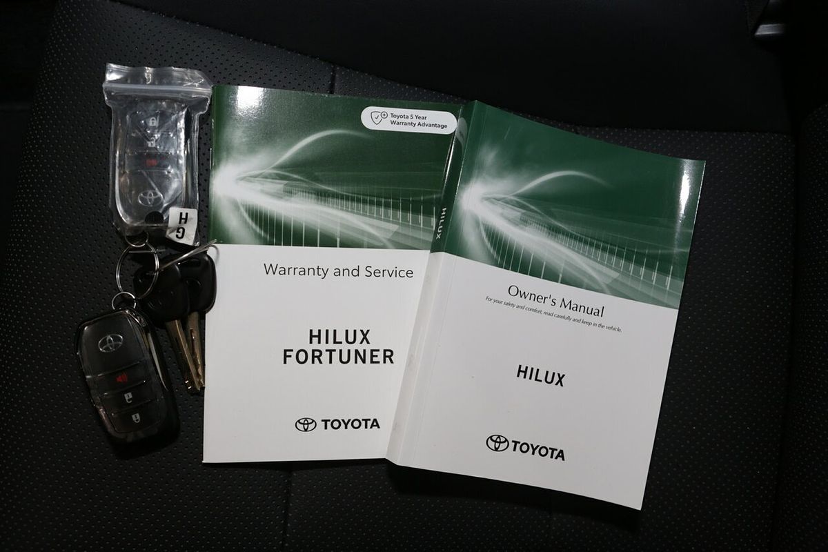 2025 Toyota Hilux Rogue 48V GUN126R 4X4