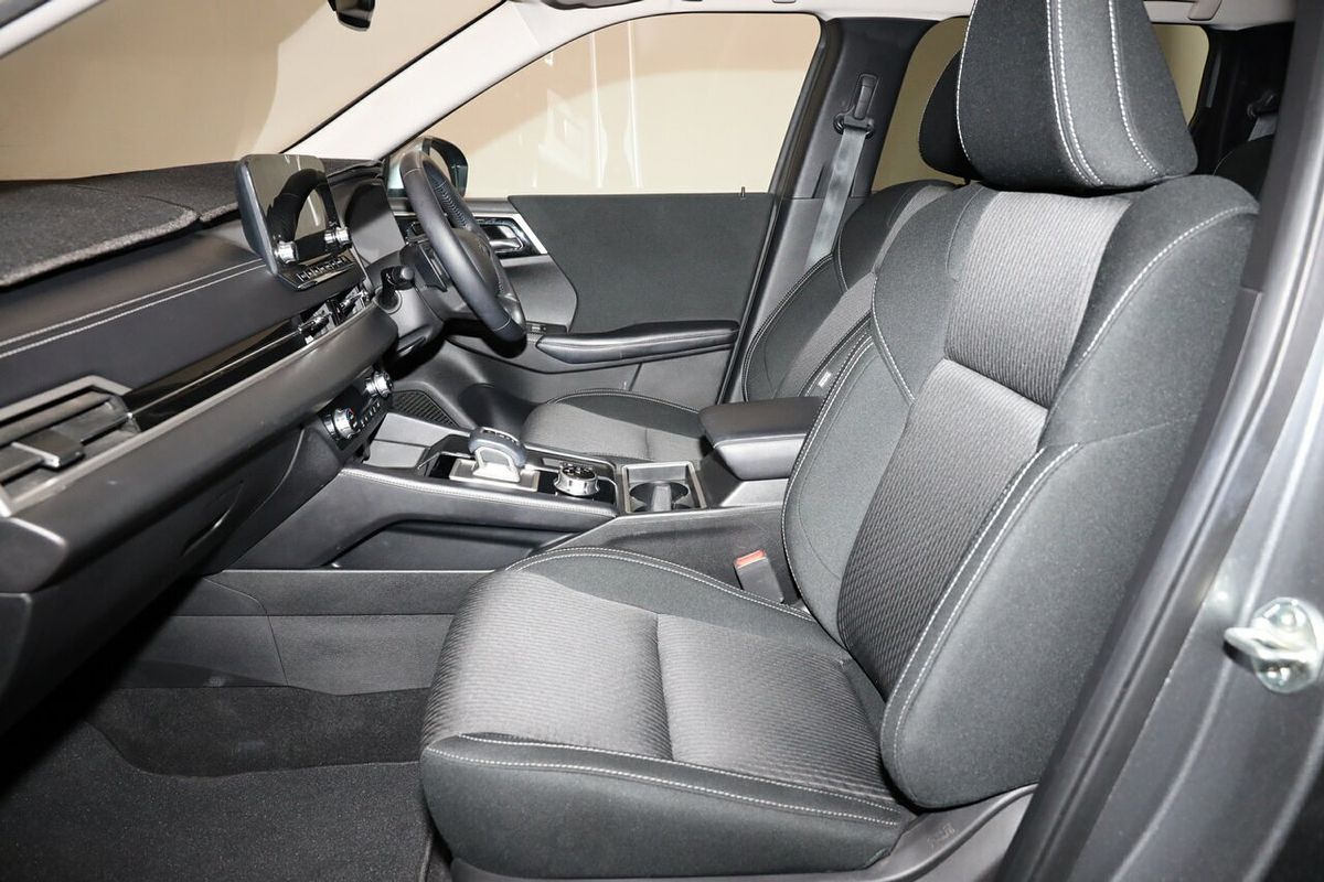 2021 Mitsubishi Outlander LS ZM