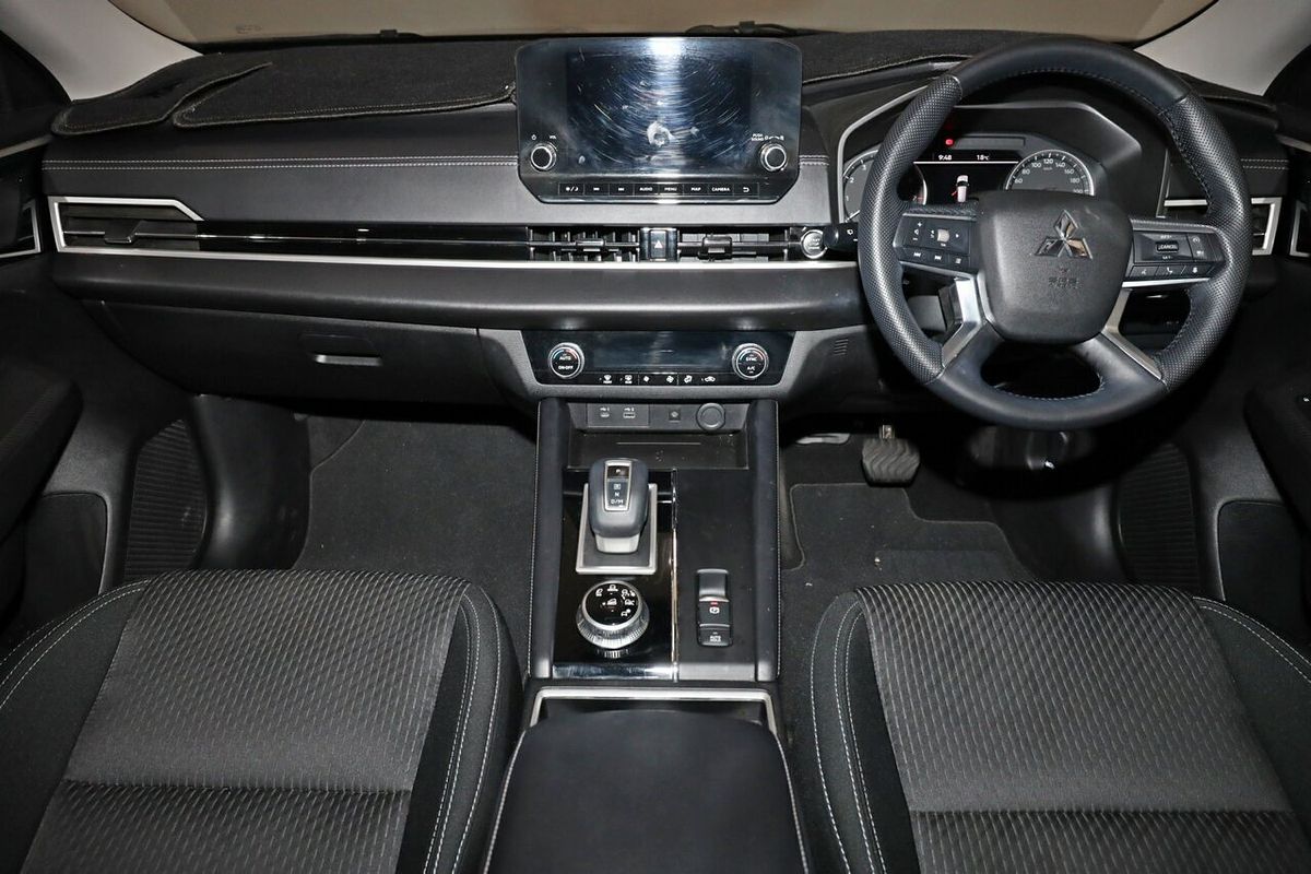 2021 Mitsubishi Outlander LS ZM