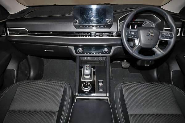 2021 Mitsubishi Outlander LS ZM
