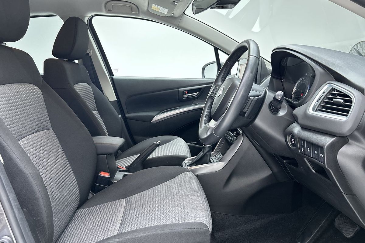 2023 Suzuki S-Cross GL+ JYB