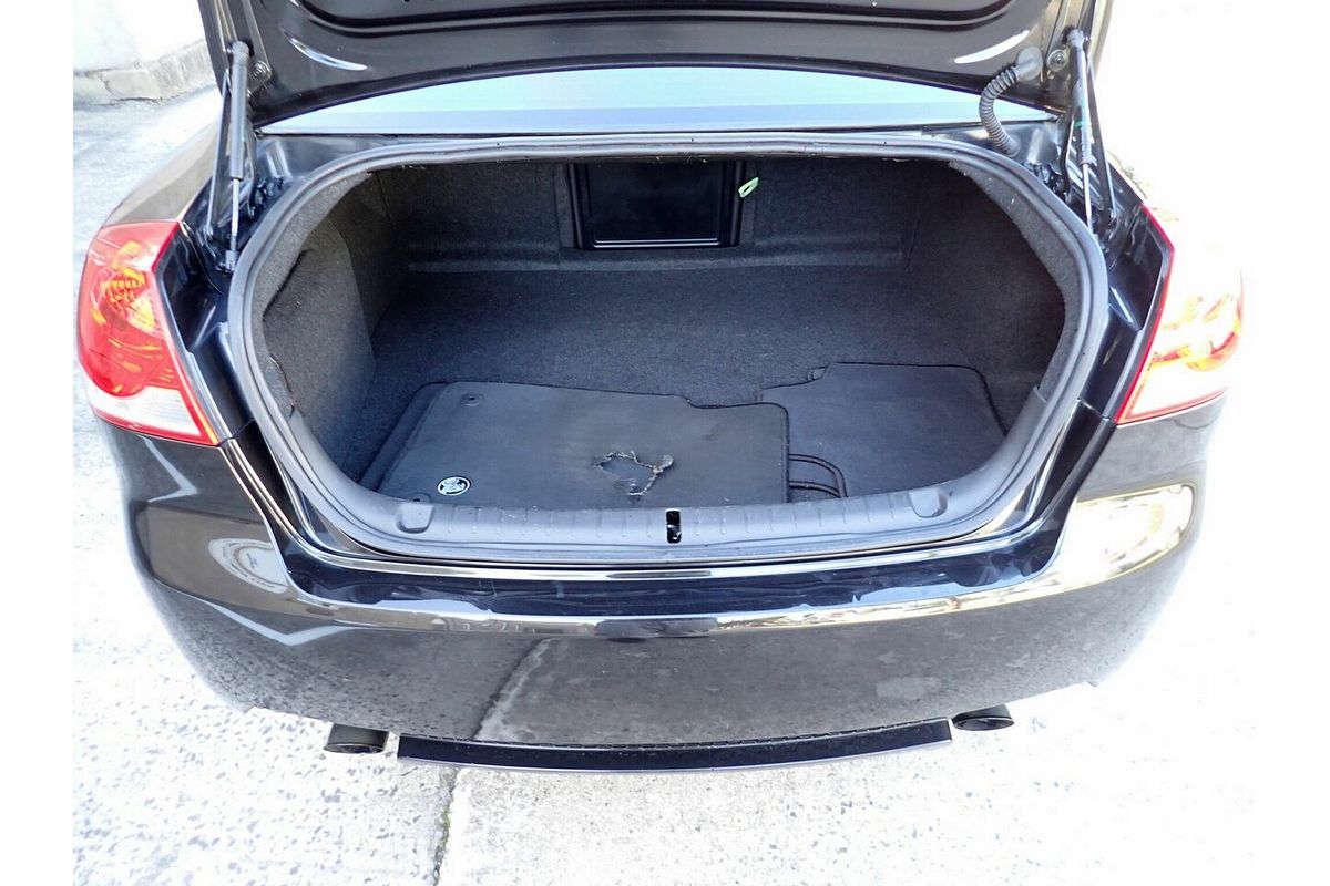 2010 Holden Commodore SV6 VE MY10
