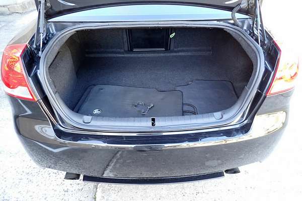 2010 Holden Commodore SV6 VE MY10