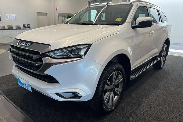 2024 Isuzu MU-X LS-T