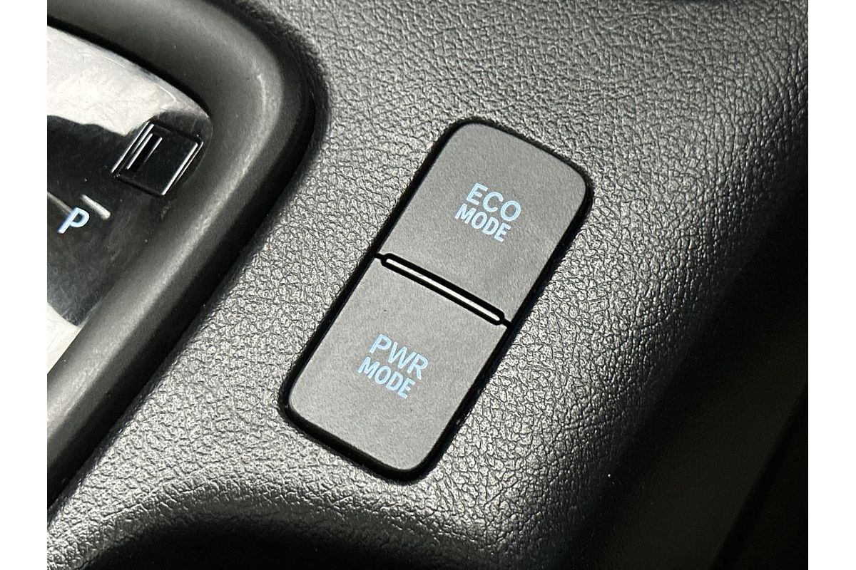 2020 Toyota Hilux SR GUN126R 4X4