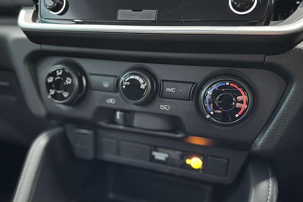 2025 Isuzu MU-X LS-M