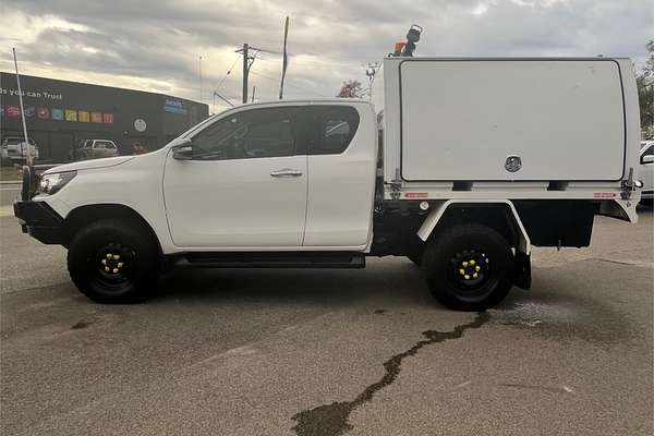 2016 Toyota Hilux SR GUN126R 4X4