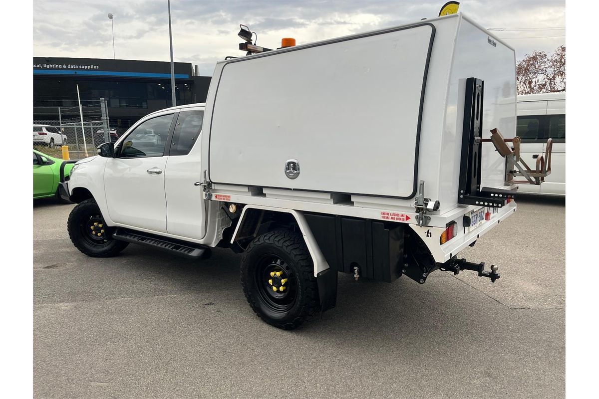 2016 Toyota Hilux SR GUN126R 4X4