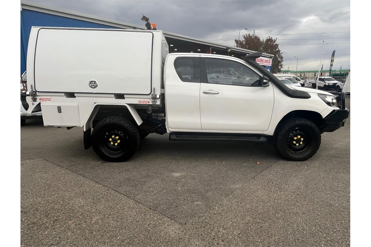 2016 Toyota Hilux SR GUN126R 4X4