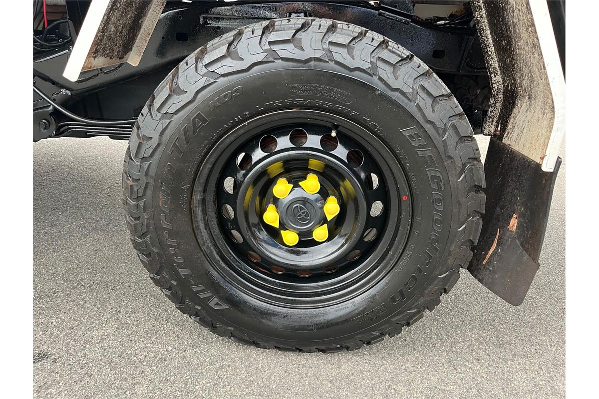 2016 Toyota Hilux SR GUN126R 4X4