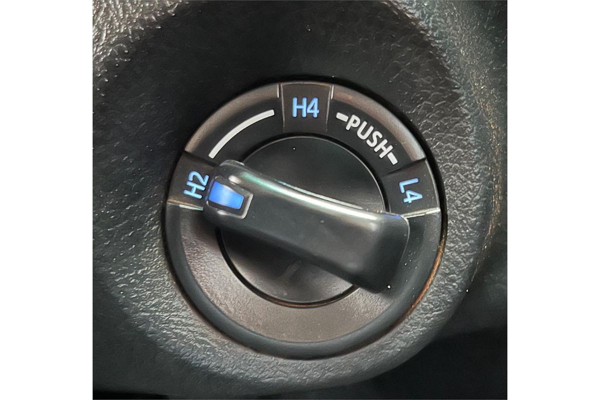 2016 Toyota Hilux SR GUN126R 4X4