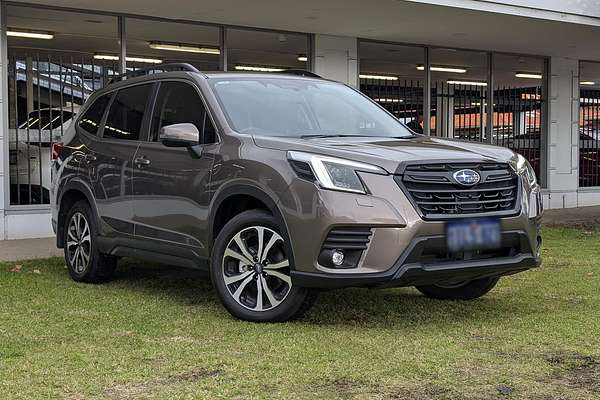 2024 Subaru Forester 2.5i Premium S5