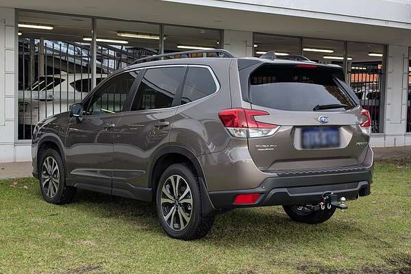 2024 Subaru Forester 2.5i Premium S5