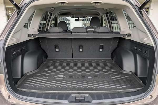 2024 Subaru Forester 2.5i Premium S5