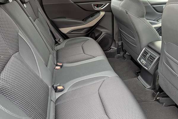2024 Subaru Forester 2.5i Premium S5
