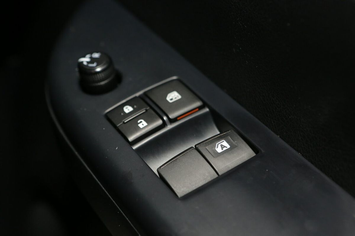 2022 Toyota Hilux Workmate TGN121R Rear Wheel Drive