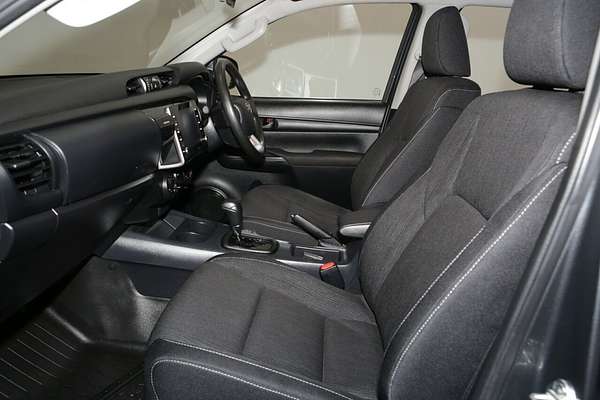 2023 Toyota Hilux SR GUN126R 4X4