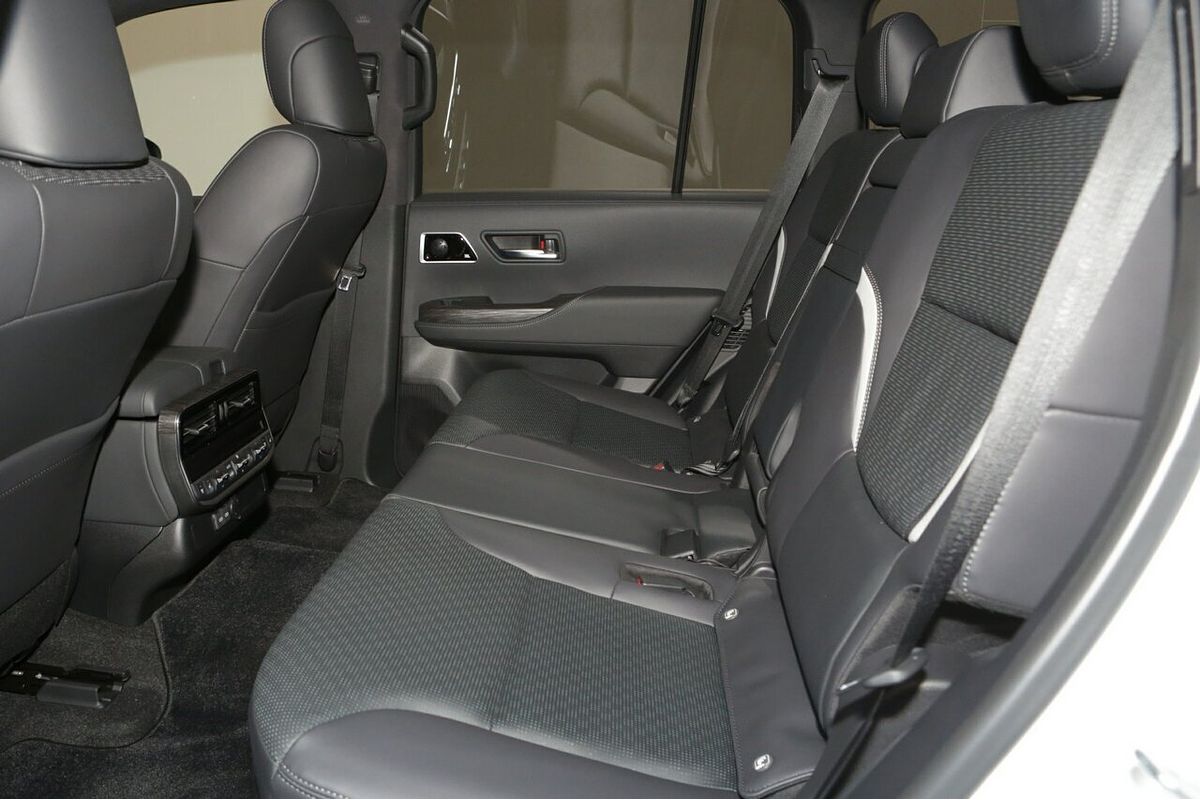 2024 Toyota Landcruiser GR Sport FJA300R