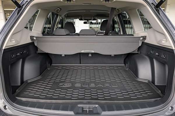 2024 Subaru Forester 2.5i Premium S5