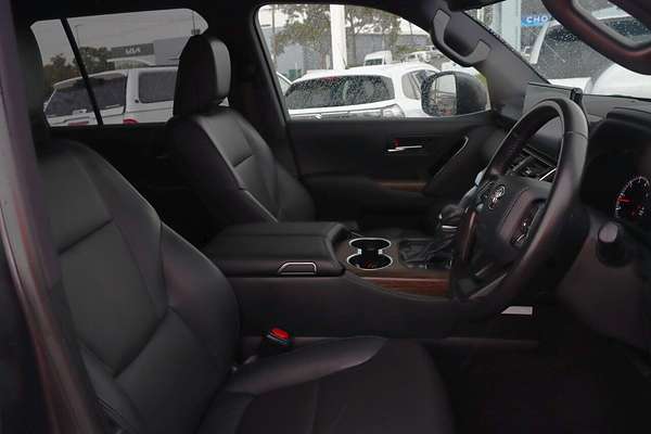 2024 Toyota Landcruiser VX FJA300R