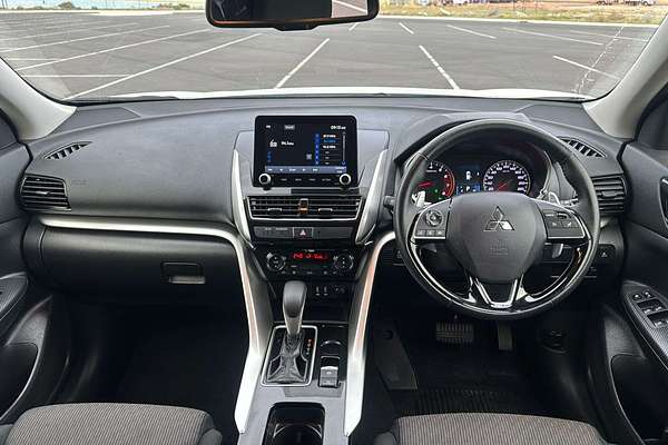 2023 Mitsubishi Eclipse Cross LS YB