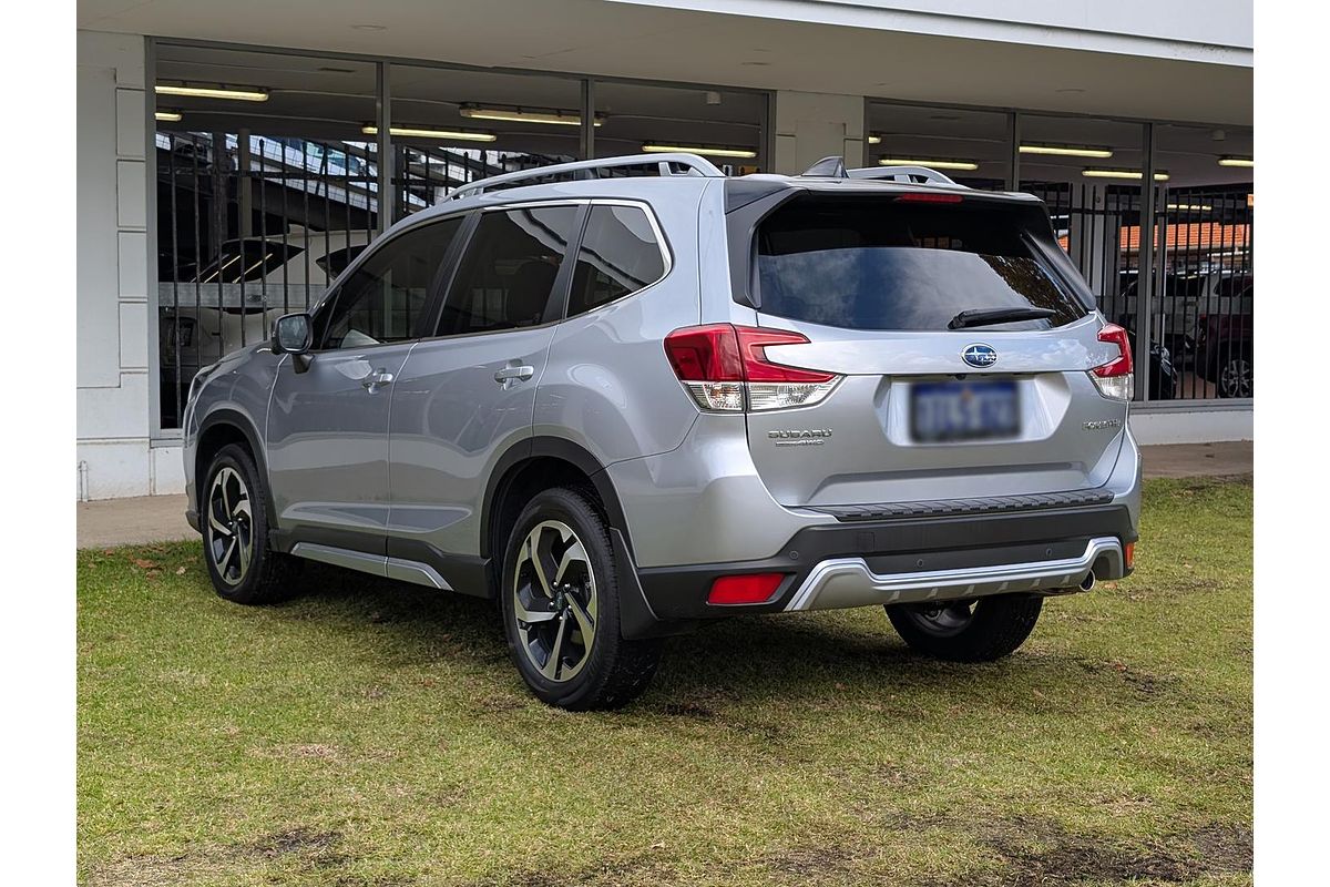 2024 Subaru Forester 2.5i-S S5