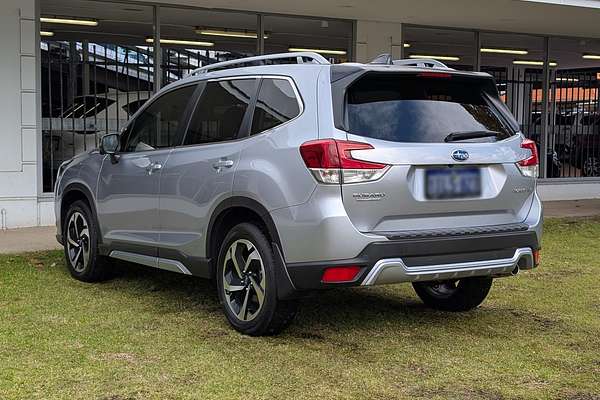 2024 Subaru Forester 2.5i-S S5