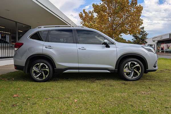 2024 Subaru Forester 2.5i-S S5