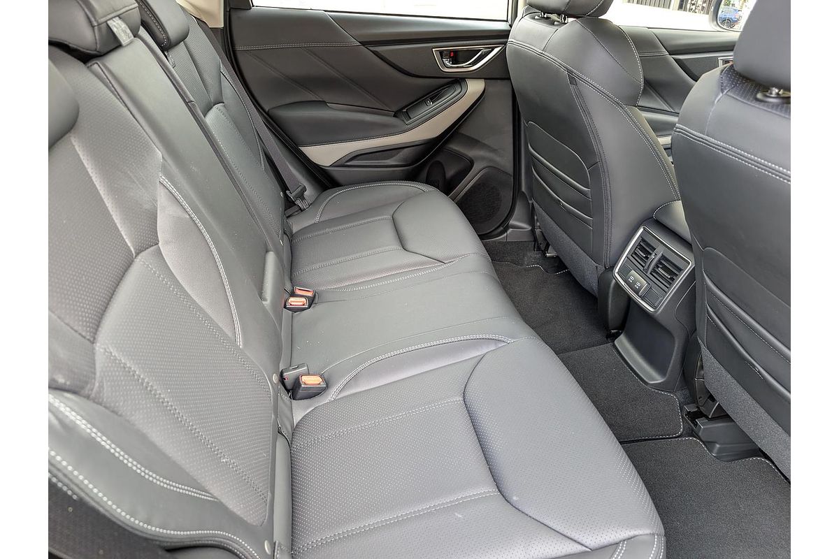 2024 Subaru Forester 2.5i-S S5