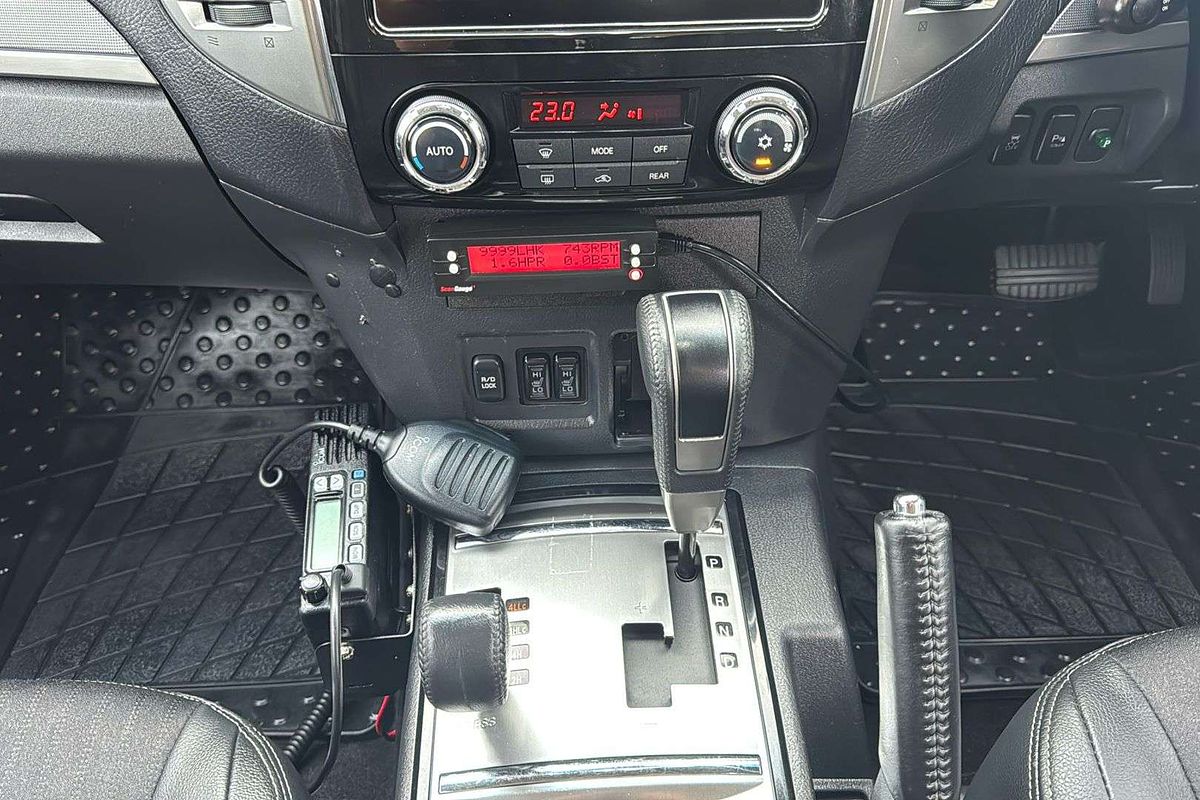 2016 Mitsubishi Pajero GLS NX