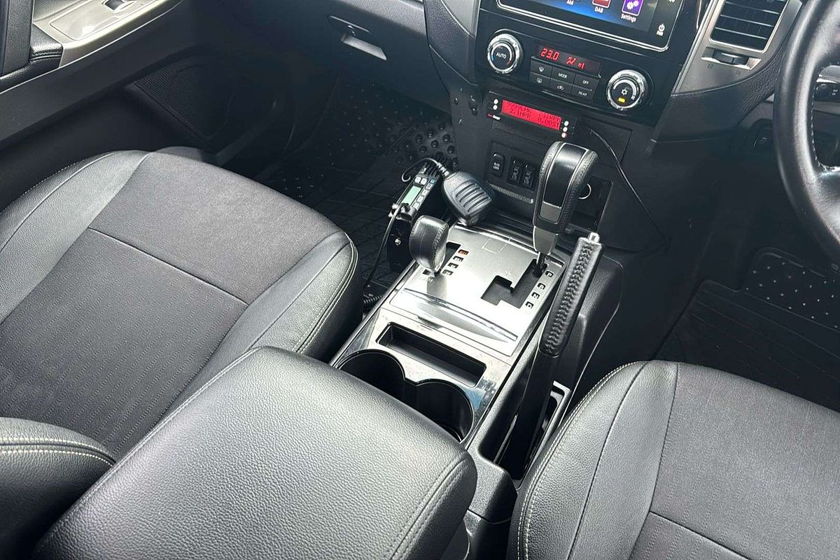 2016 Mitsubishi Pajero GLS NX