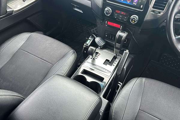 2016 Mitsubishi Pajero GLS NX