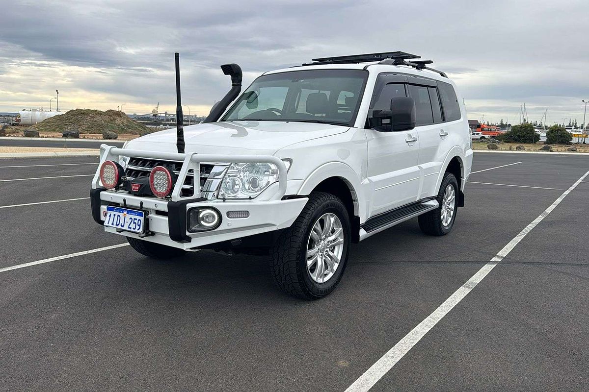 2016 Mitsubishi Pajero GLS NX