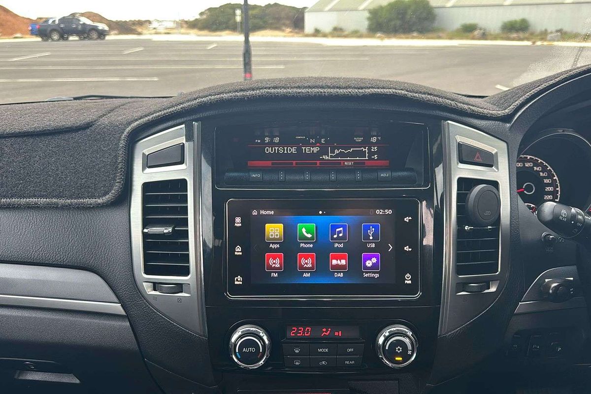 2016 Mitsubishi Pajero GLS NX