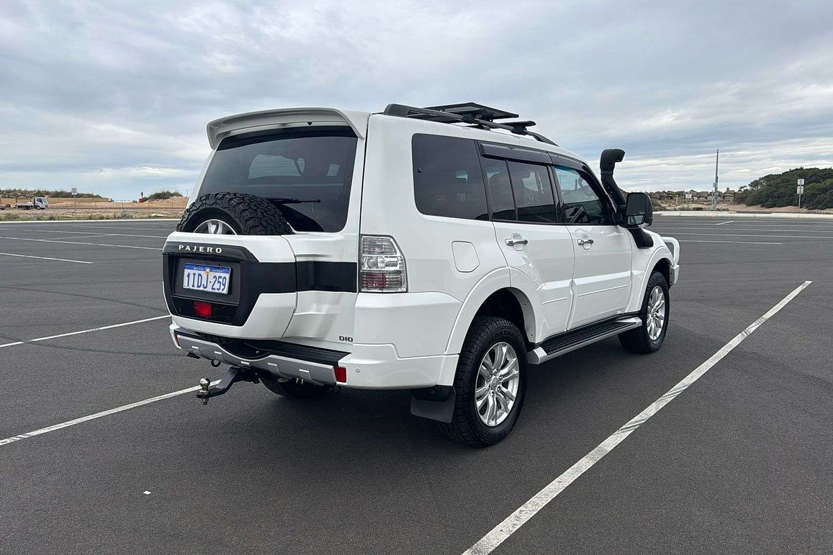 2016 Mitsubishi Pajero GLS NX