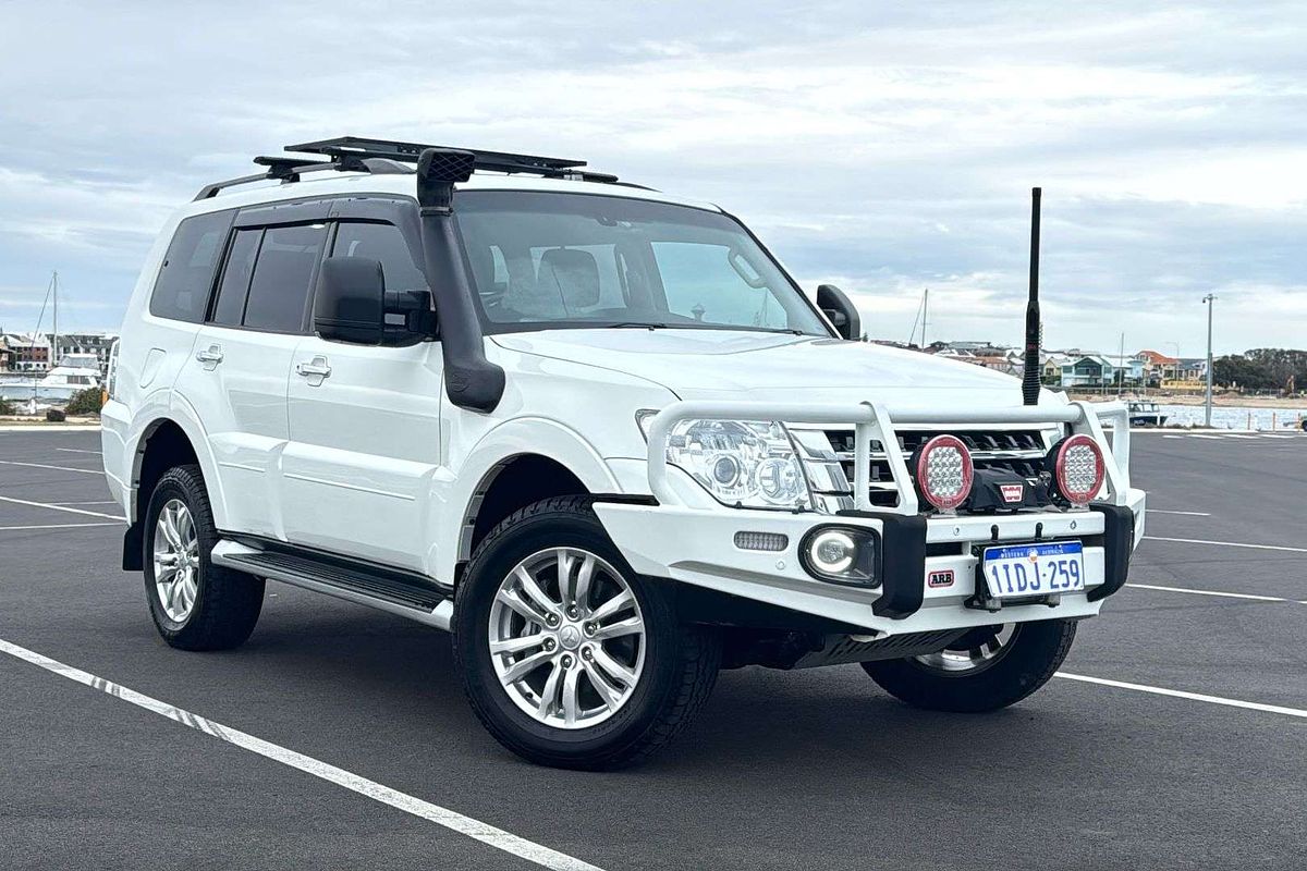 2016 Mitsubishi Pajero GLS NX