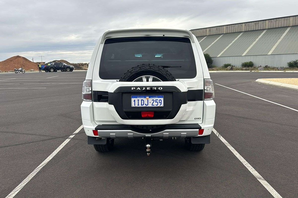 2016 Mitsubishi Pajero GLS NX