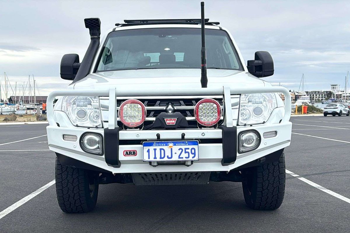 2016 Mitsubishi Pajero GLS NX
