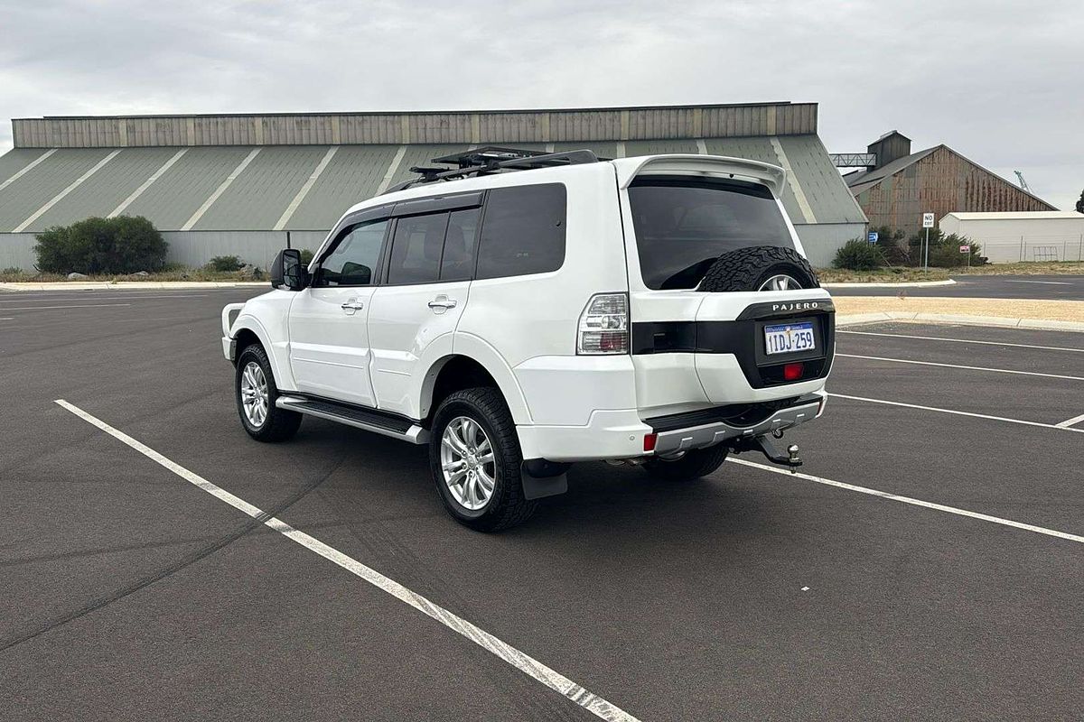 2016 Mitsubishi Pajero GLS NX