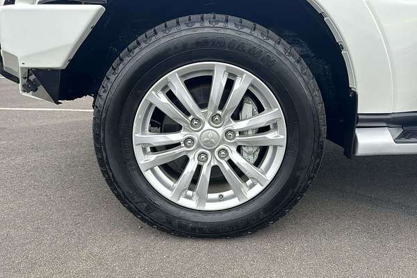 2016 Mitsubishi Pajero GLS NX