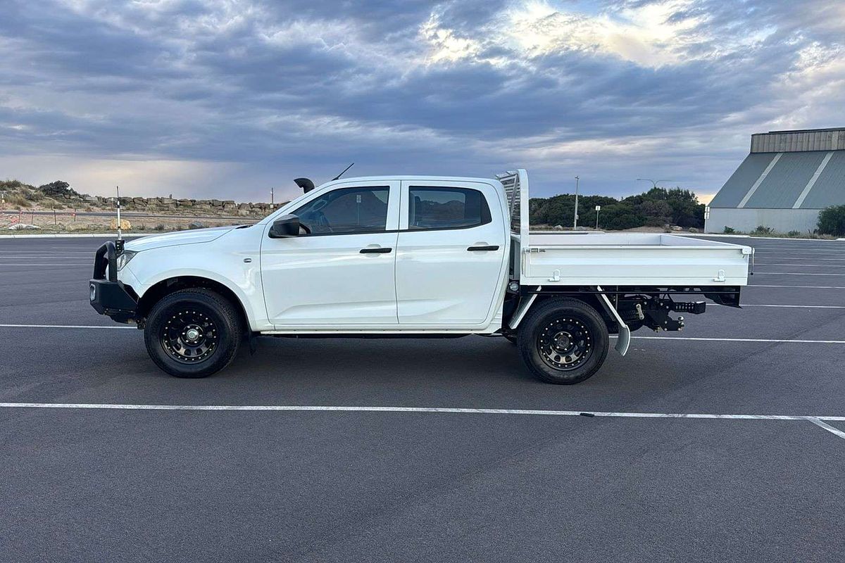 2022 Isuzu D-MAX SX  4X4