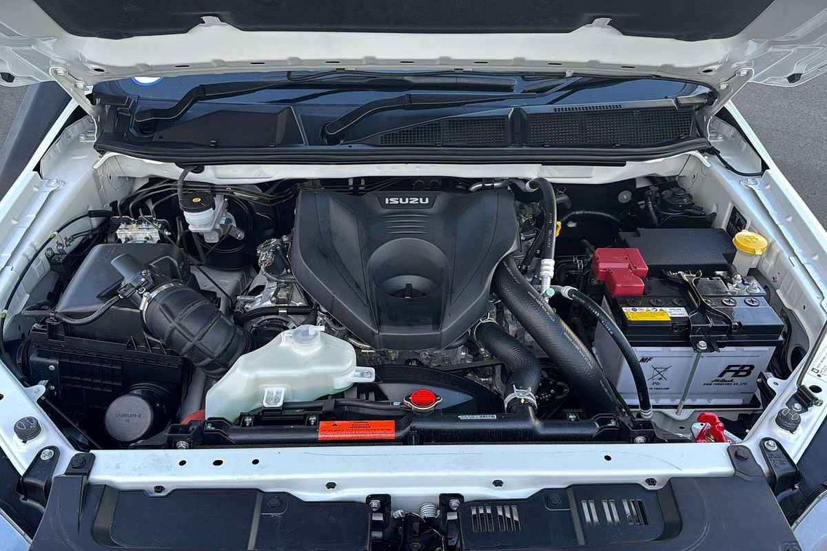 2022 Isuzu D-MAX SX  4X4