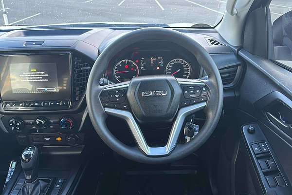 2022 Isuzu D-MAX SX  4X4