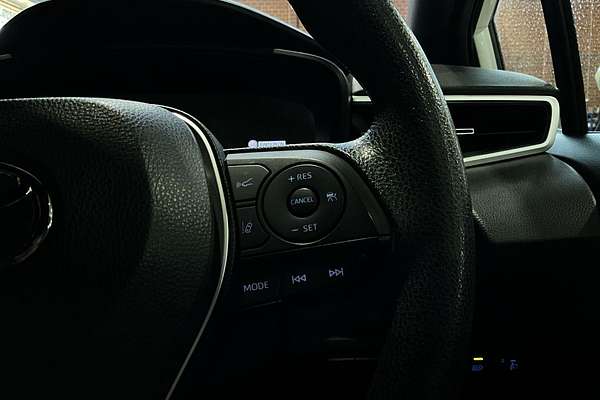 2022 Toyota Corolla Ascent Sport Hybrid ZWE211R