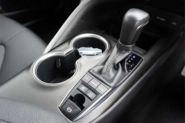2024 Toyota Camry SX AXVH70R